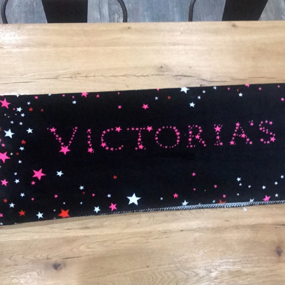 Victoria's Secret Bedding Victorias Secret Black Star Sherpa Throw